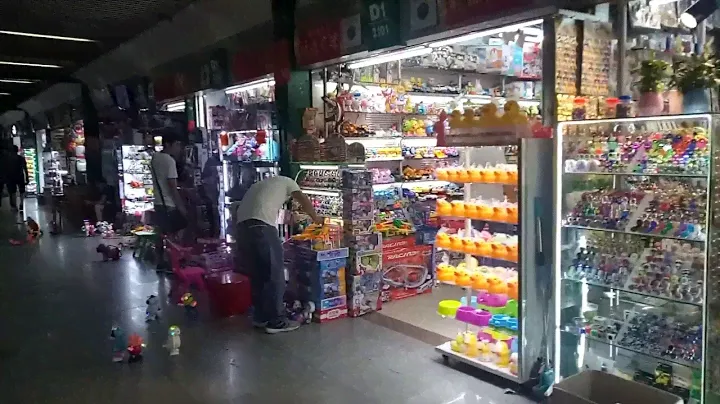 Yiwu toys Market